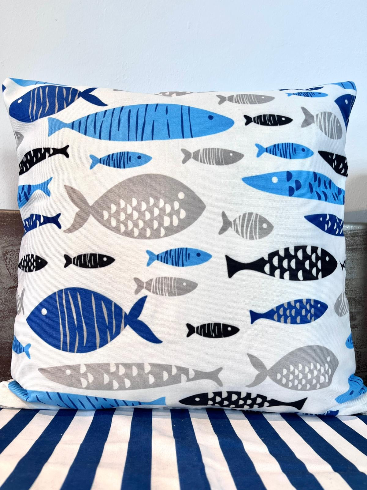 Mehrfarbigen Fischmotiv-Kissen