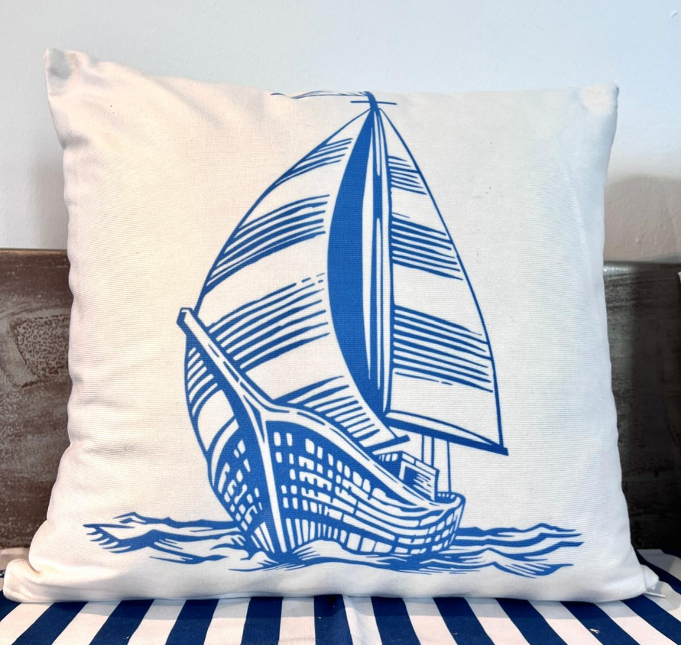 Blaues Segelschiff Kissen