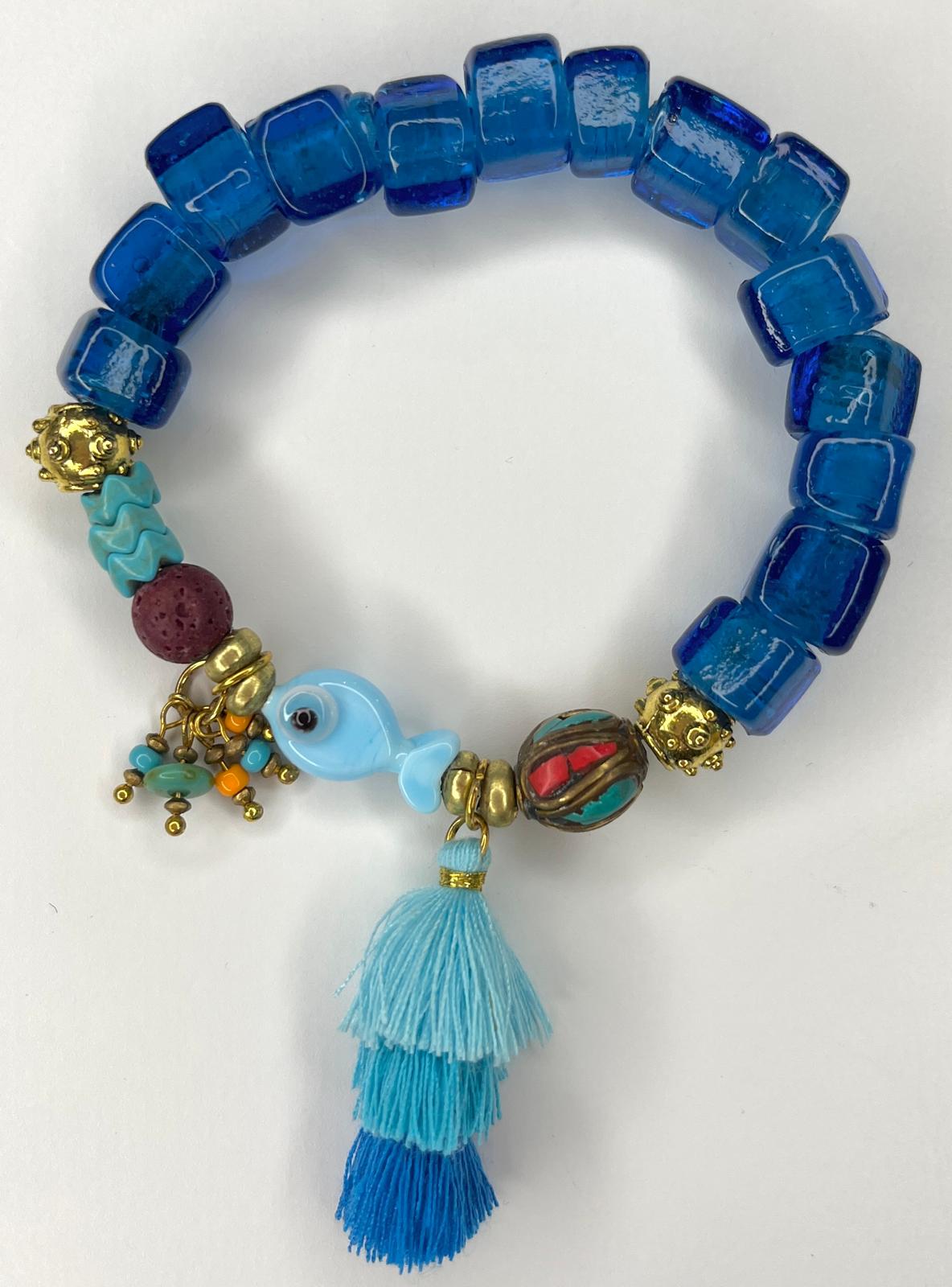 Handgefertigtes Armband aus Glasperlen