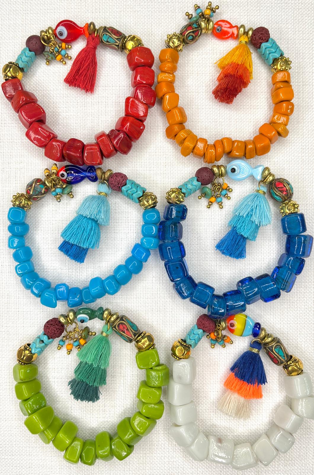 Handgefertigtes Armband aus Glasperlen
